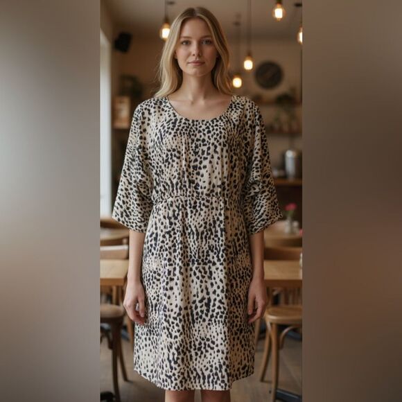 Collective Concepts Dresses & Skirts - COLLECTIVE CONCEPTs, small, open wide neck, 3/4 sleeve, zip back, lined